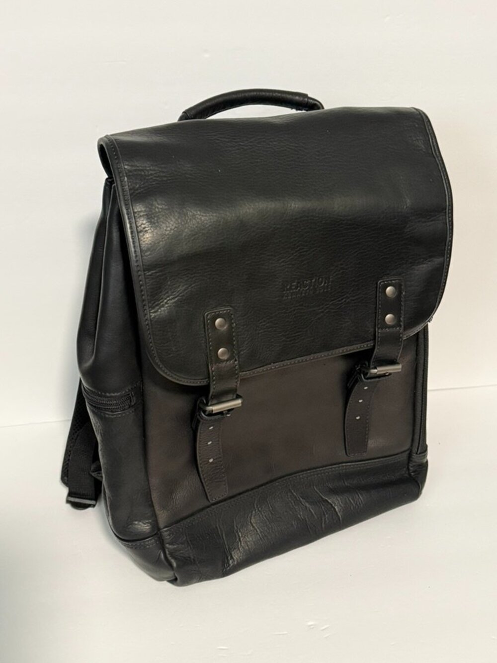 Kenneth Cole Reaction Genuine Leather Black Backpack Laptop Bag Bookbag Buckle